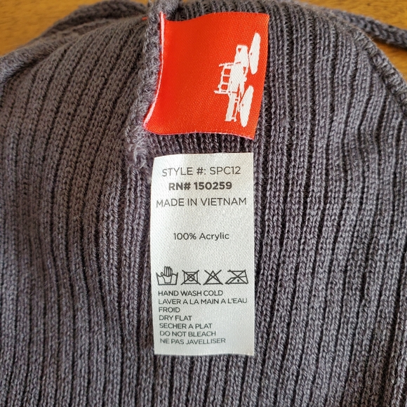 NWOT Spacecraft Wild Pom Beanie Grey Bear - Picture 3 of 4